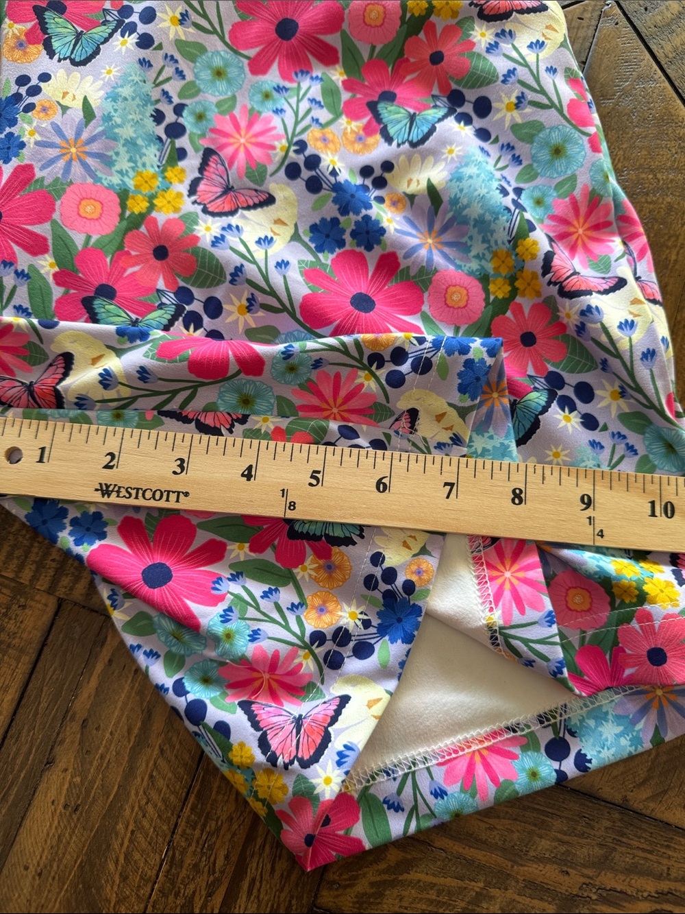 SALTY WAVE Bright Floral Butterfly Women's Short- Size XL - Picture 6 of 6